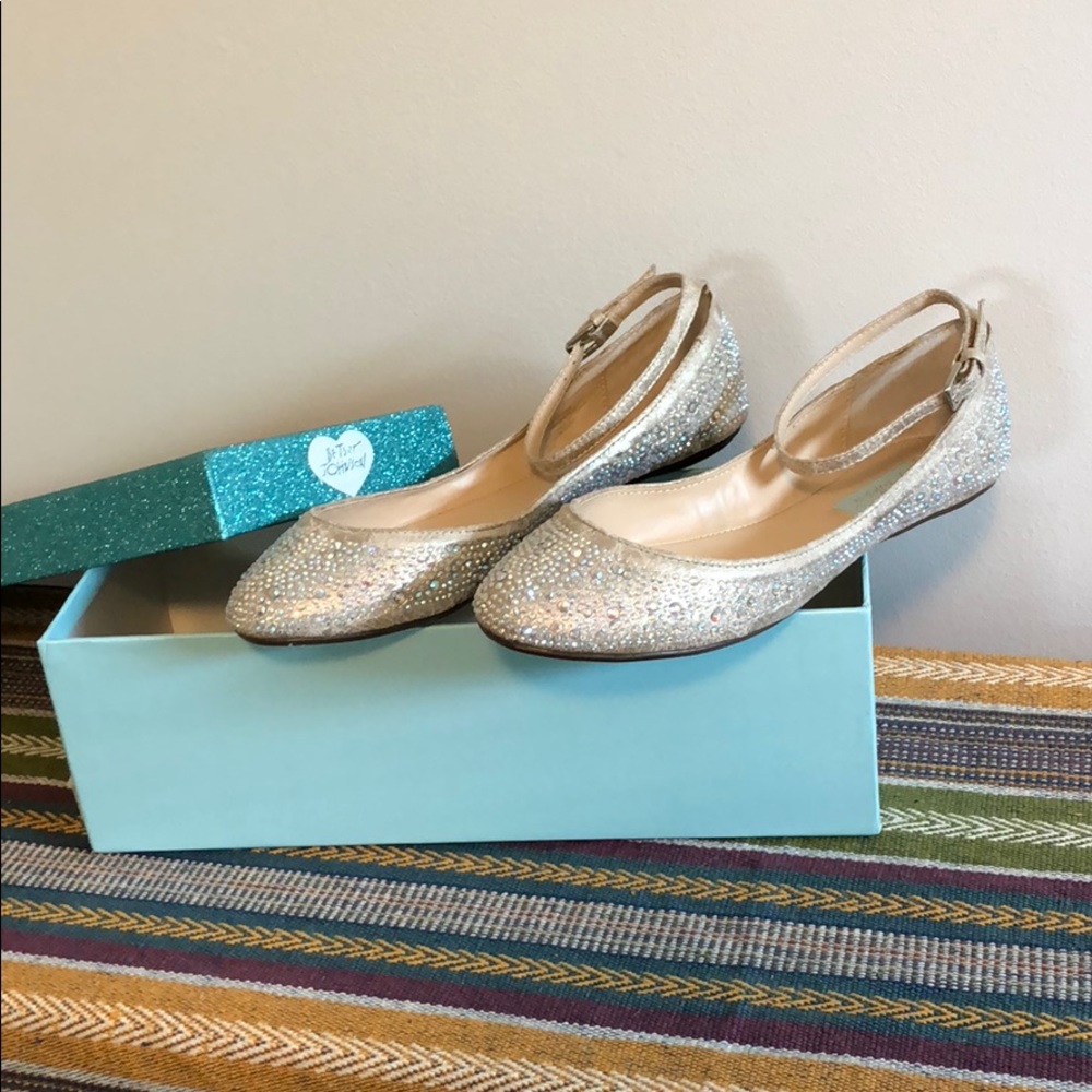 Rhinestone flats • Betsy Johnson • NIB